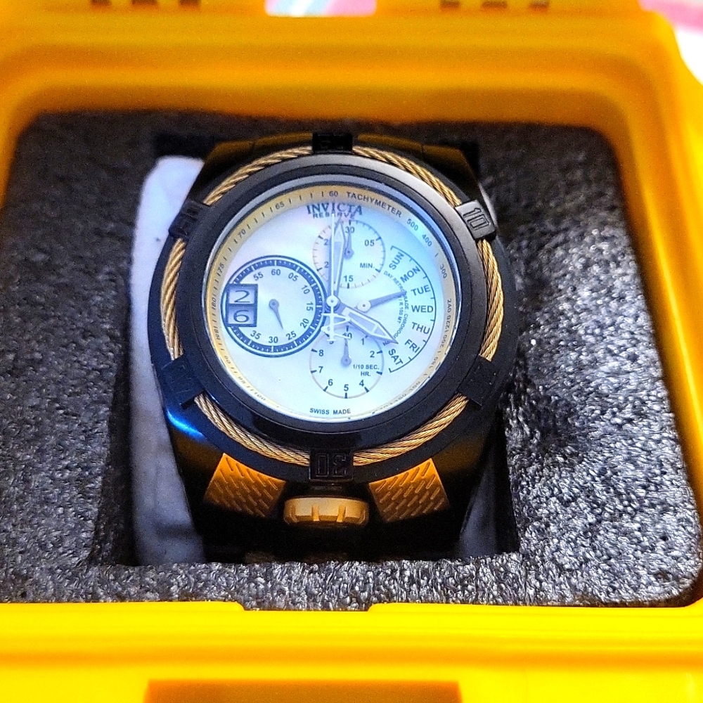 Invicta Two-Tone Men's Watch with Blue Dial (Needs Battery)